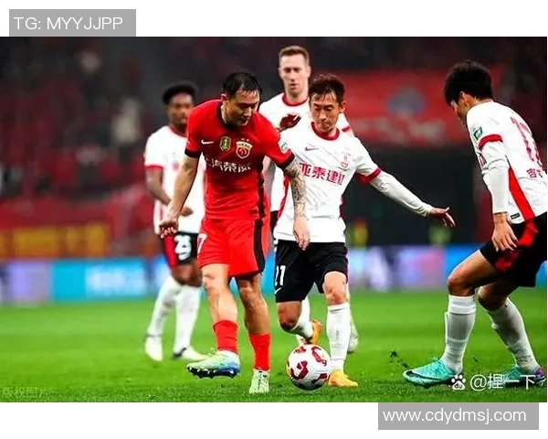 成都足球队在世锦赛积分榜上以56分稳居第一名展现强劲实力