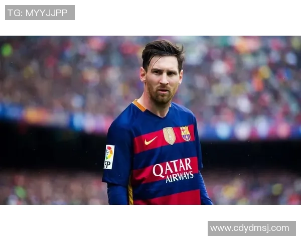 高清足球明星半身图片展示球场上的风采与魅力尽显 高清足球明星半身图片展示球场上的风采与魅力尽显