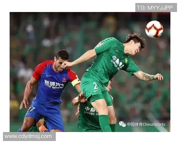 重庆足球队与北京足球队赛后复盘团队协作分析与反思