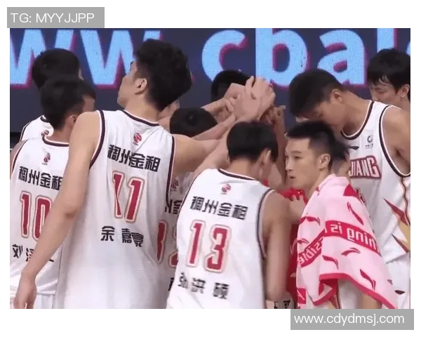 武汉篮球队在世锦赛积分榜上以69分高居首位展现强劲实力 武汉篮球队在世锦赛积分榜上以69分高居首位展现强劲实力